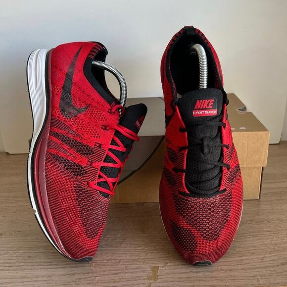 Nike Flyknit Trainer Universal Red/Black Men Sneakers - Size 10.5 main image 6